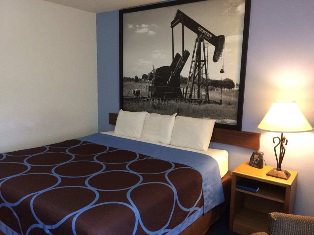 Western North Side Hotel 3*